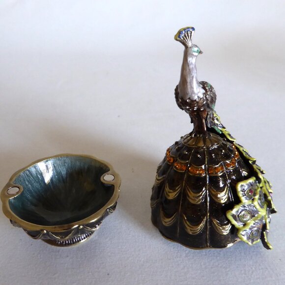 ENAMELED BEJEWELED PEACOCK ON EGG TRINKET BOX (NEW WITHOUT BOX) - Picture 9 of 12